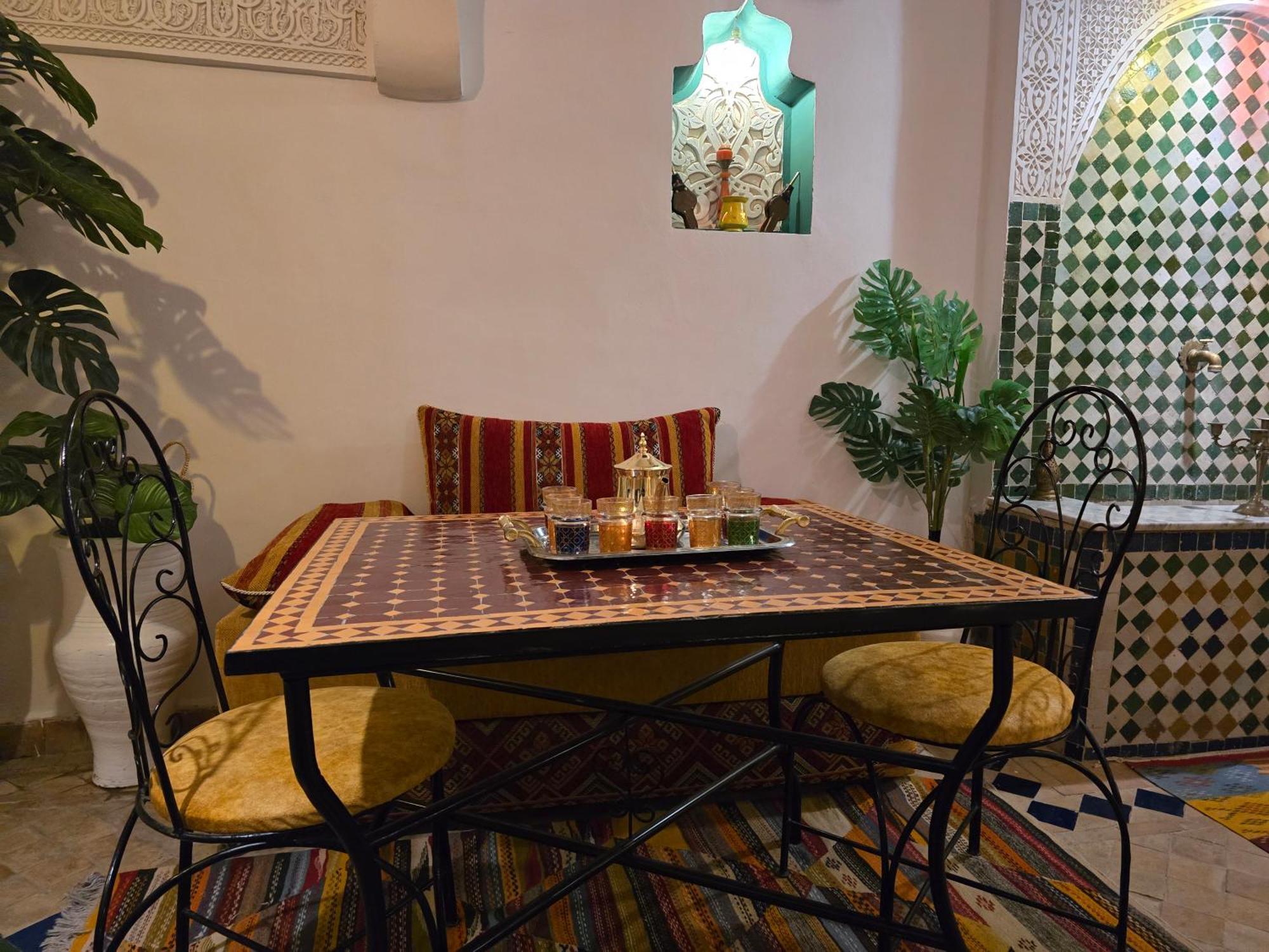 Bed and Breakfast Dar Khmissa Fez Exterior foto
