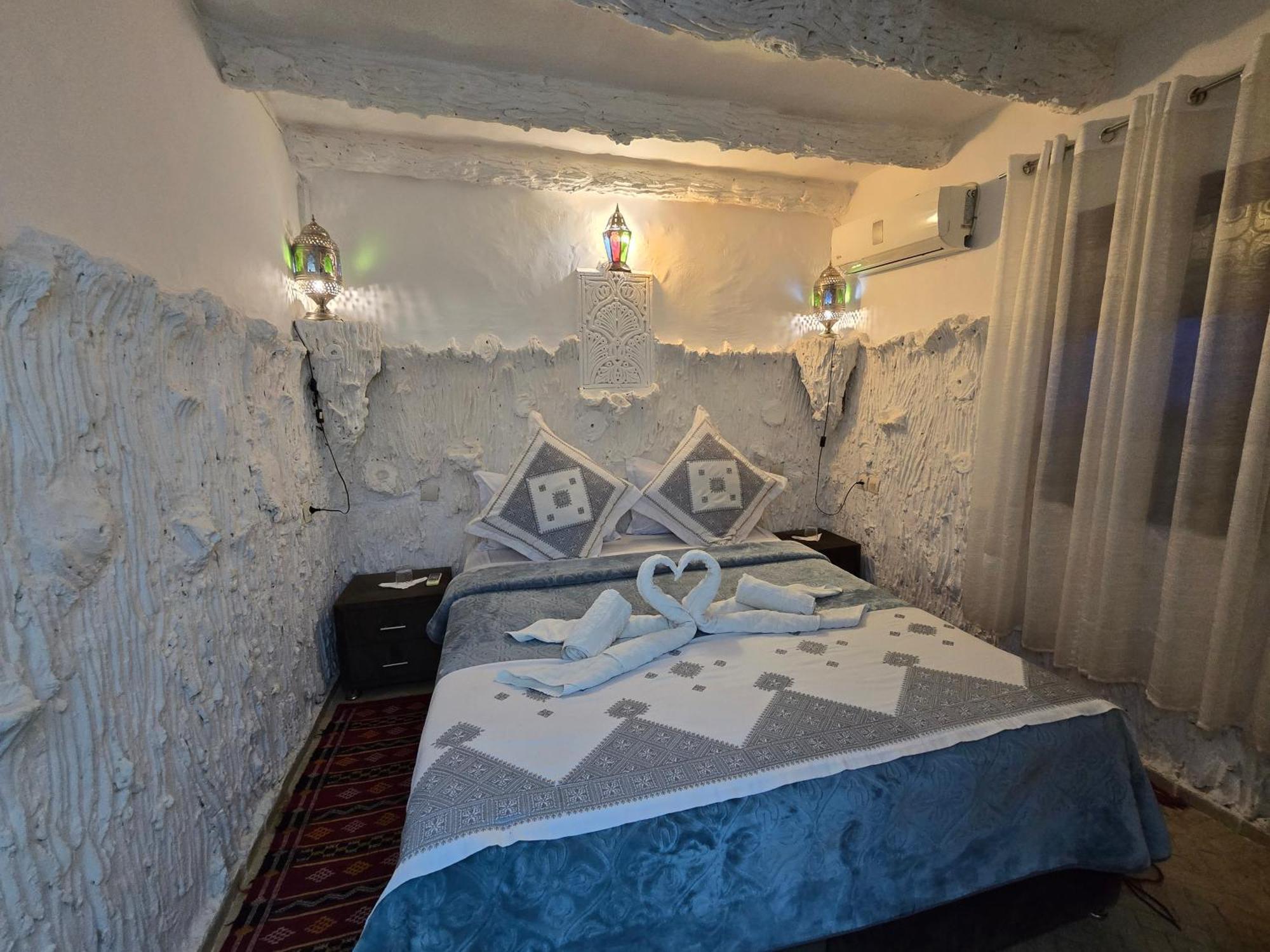 Bed and Breakfast Dar Khmissa Fez Exterior foto