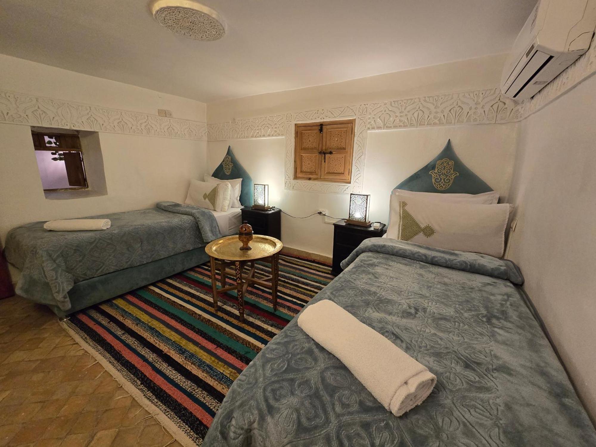 Bed and Breakfast Dar Khmissa Fez Exterior foto