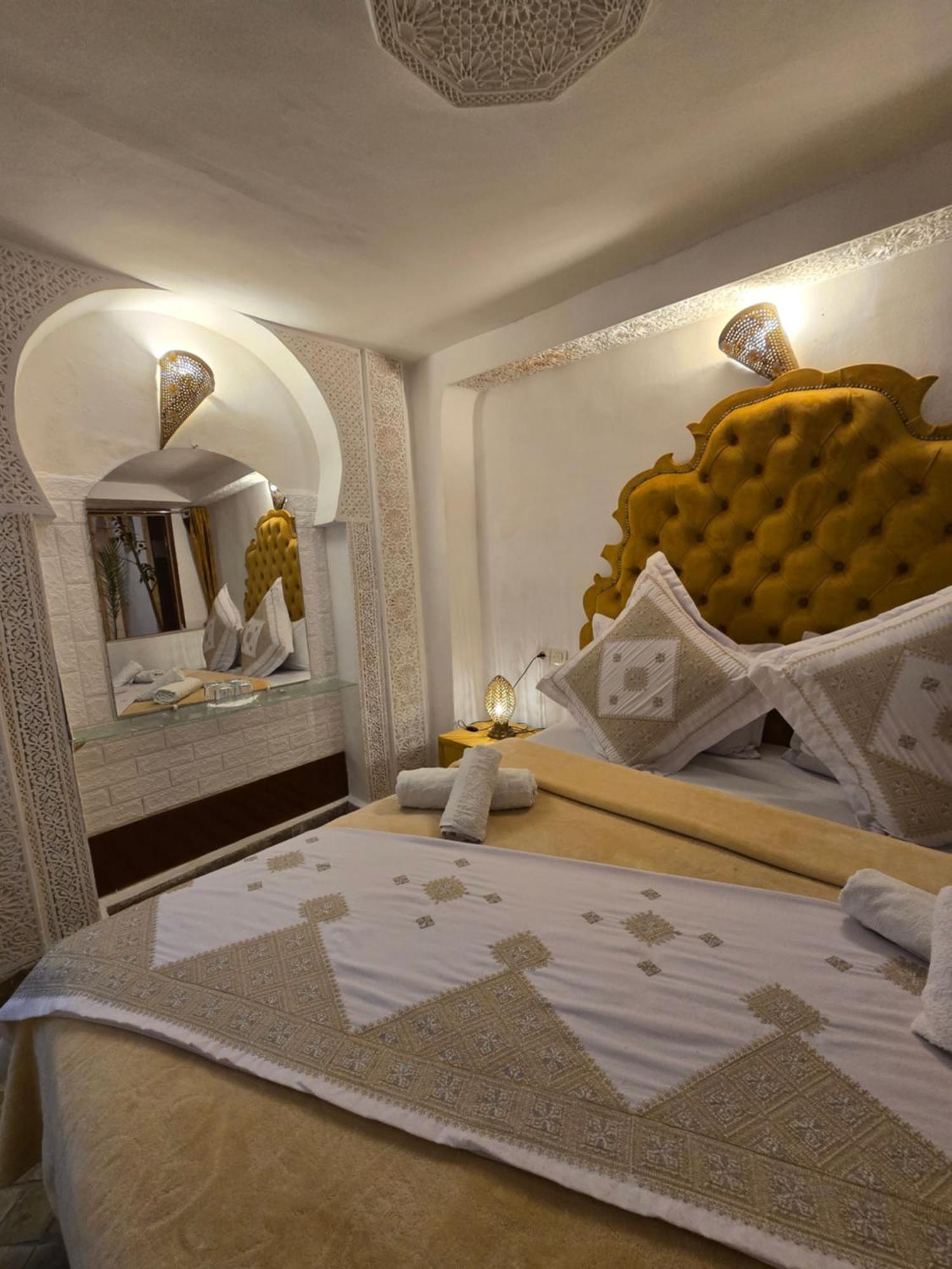 Bed and Breakfast Dar Khmissa Fez Exterior foto