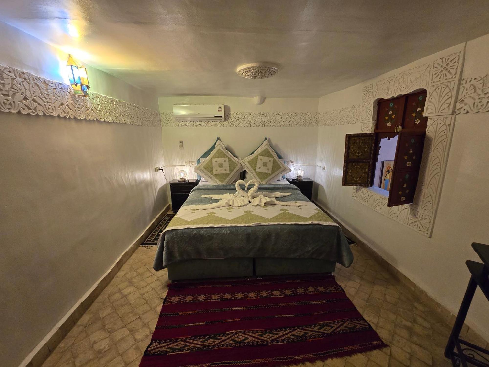 Bed and Breakfast Dar Khmissa Fez Exterior foto