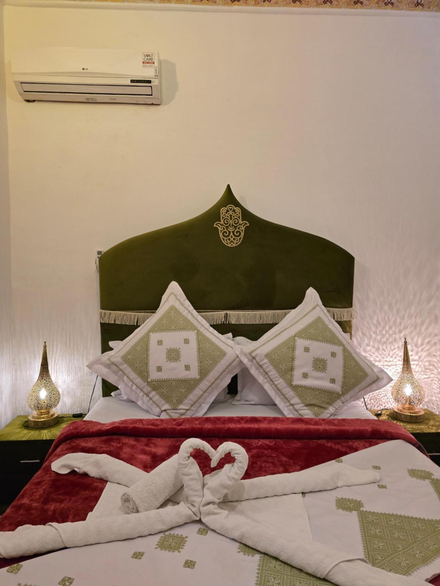 Bed and Breakfast Dar Khmissa Fez Exterior foto