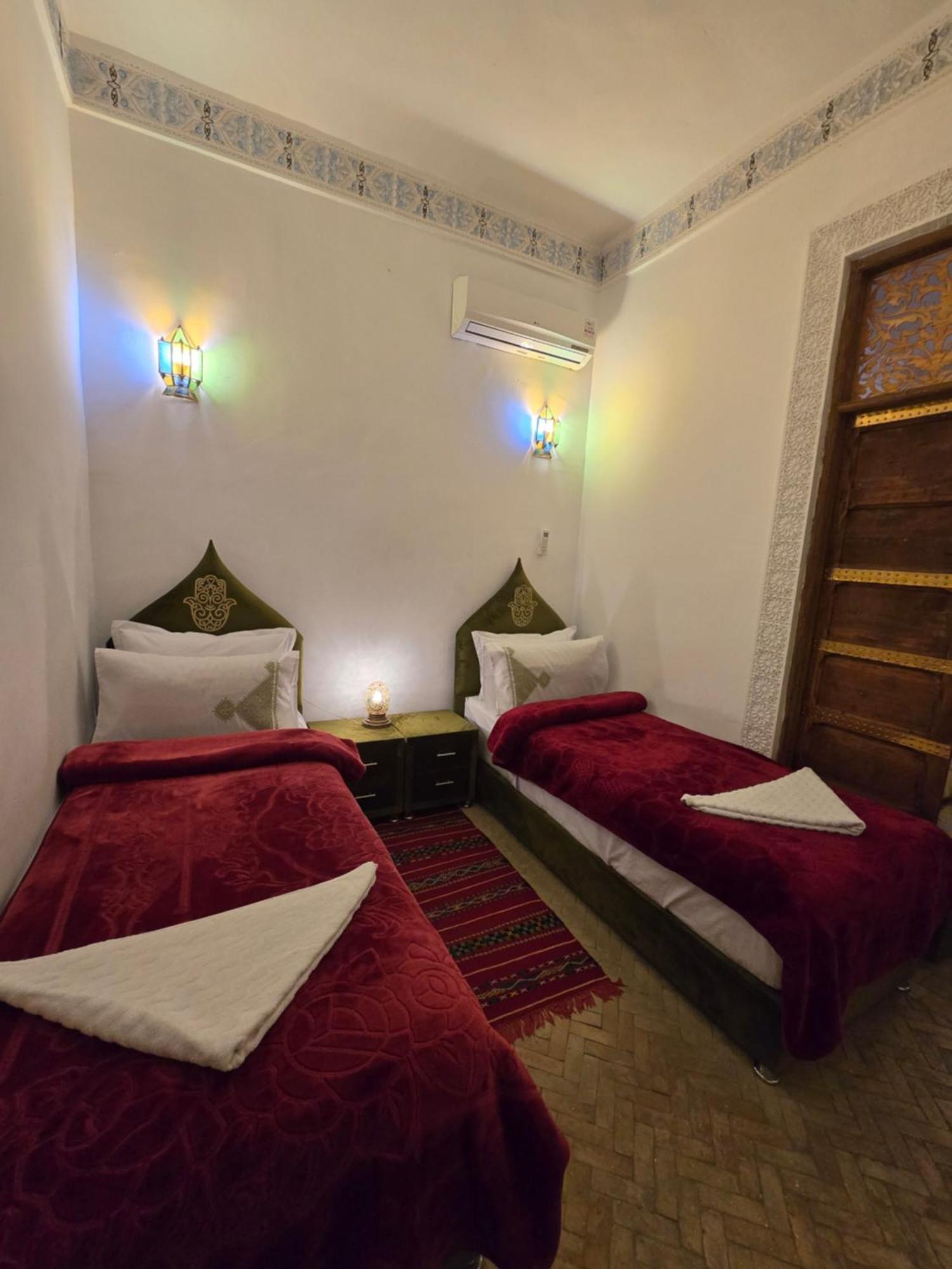 Bed and Breakfast Dar Khmissa Fez Exterior foto