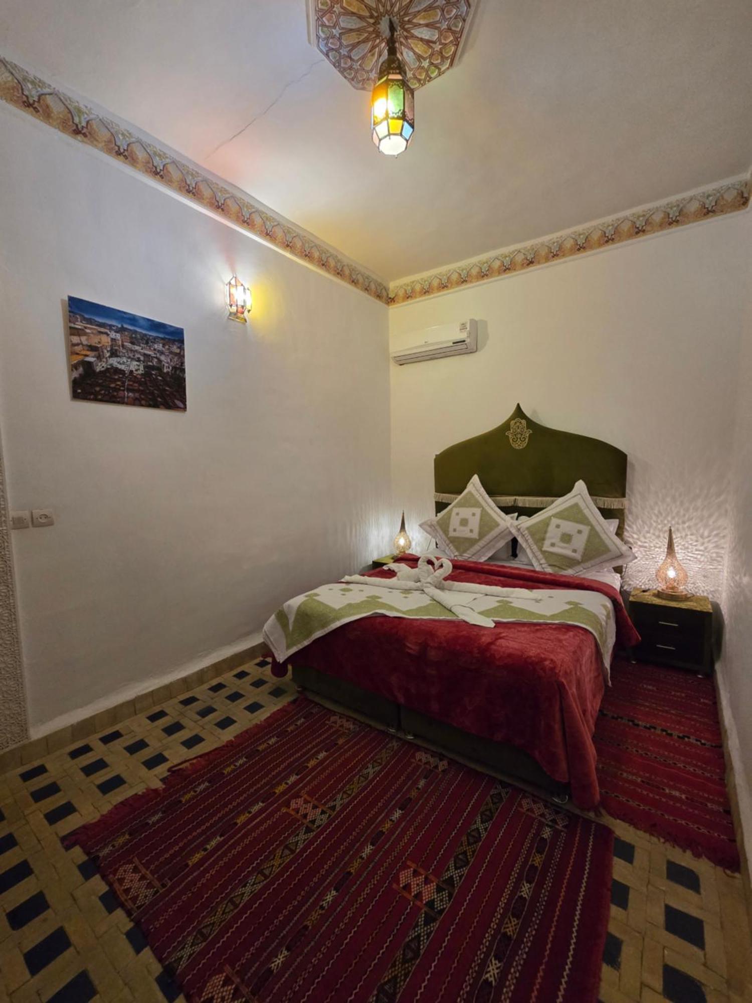 Bed and Breakfast Dar Khmissa Fez Exterior foto